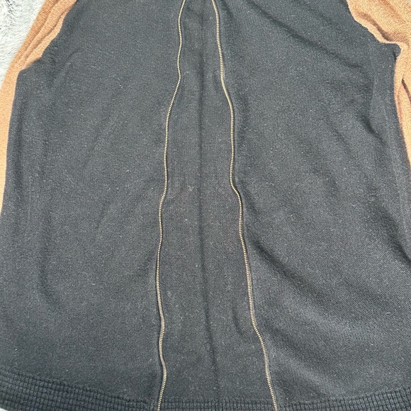 Madewell Tan and Black Crew Neck Back Zip Sweater - Picture 10 of 10